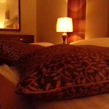 Raha Suites Дамам Екстериор снимка